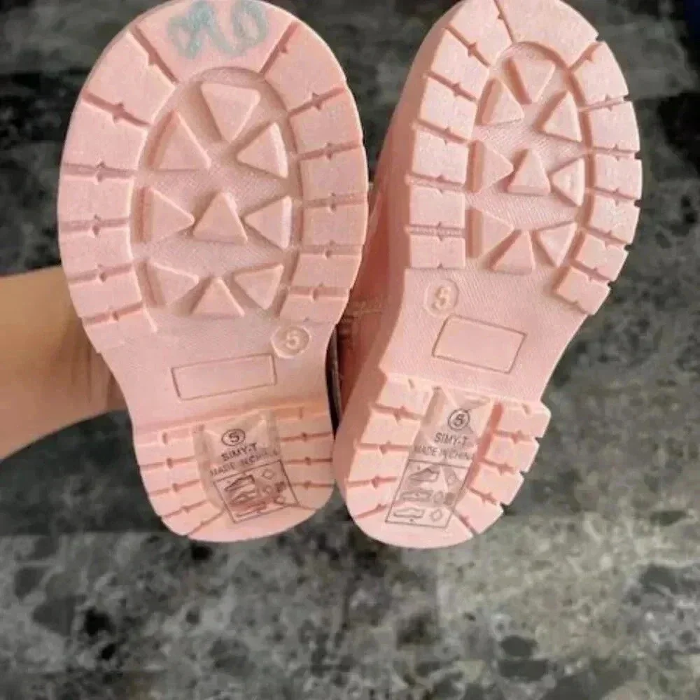 Tahari Toddler Girls Boots – Light Pink Floral Strap –Zip Up side Size 5